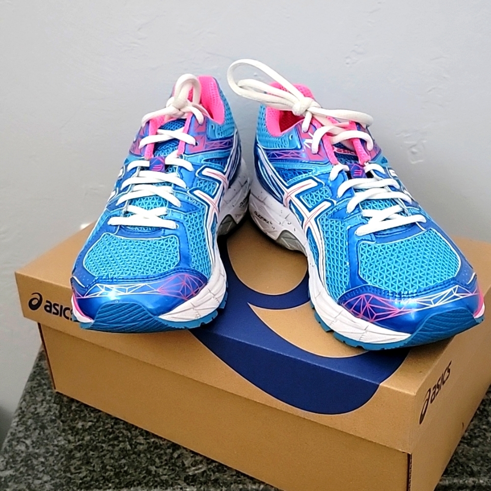 Running shoes, Asics Duramax Size 7.5 blues and pink